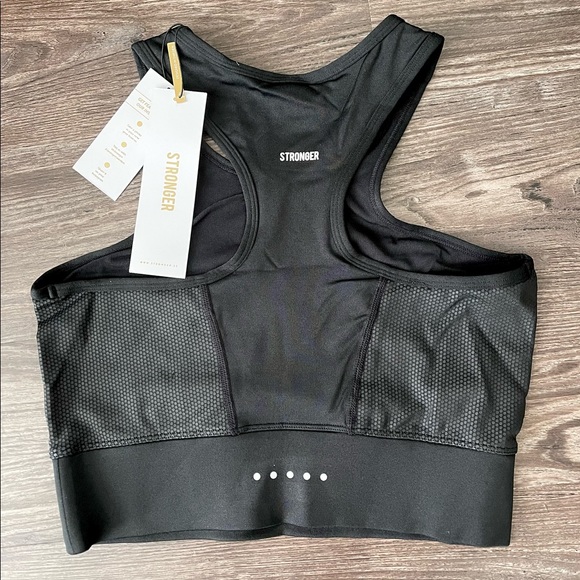 Stronger Label Crop Top in black size Large **NWT** - Picture 6 of 7
